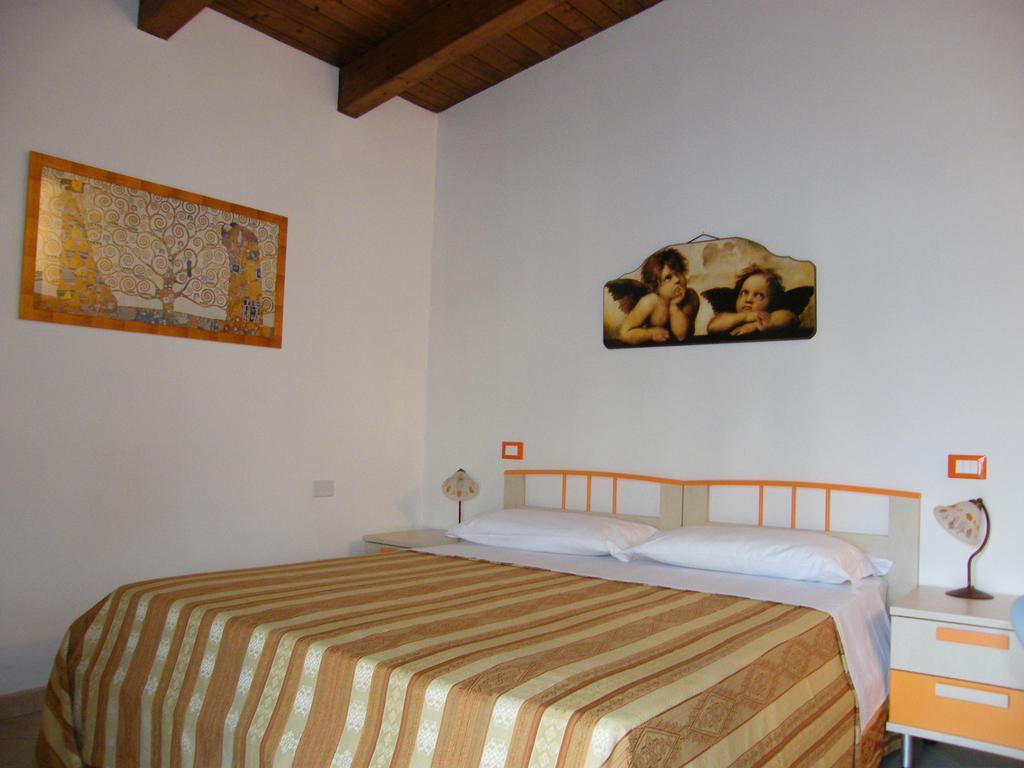 Hotel Oasi del Sud Pozzallo Camera foto