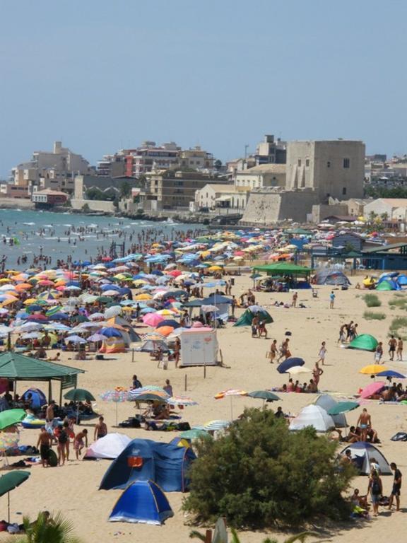 Hotel Oasi del Sud Pozzallo Esterno foto